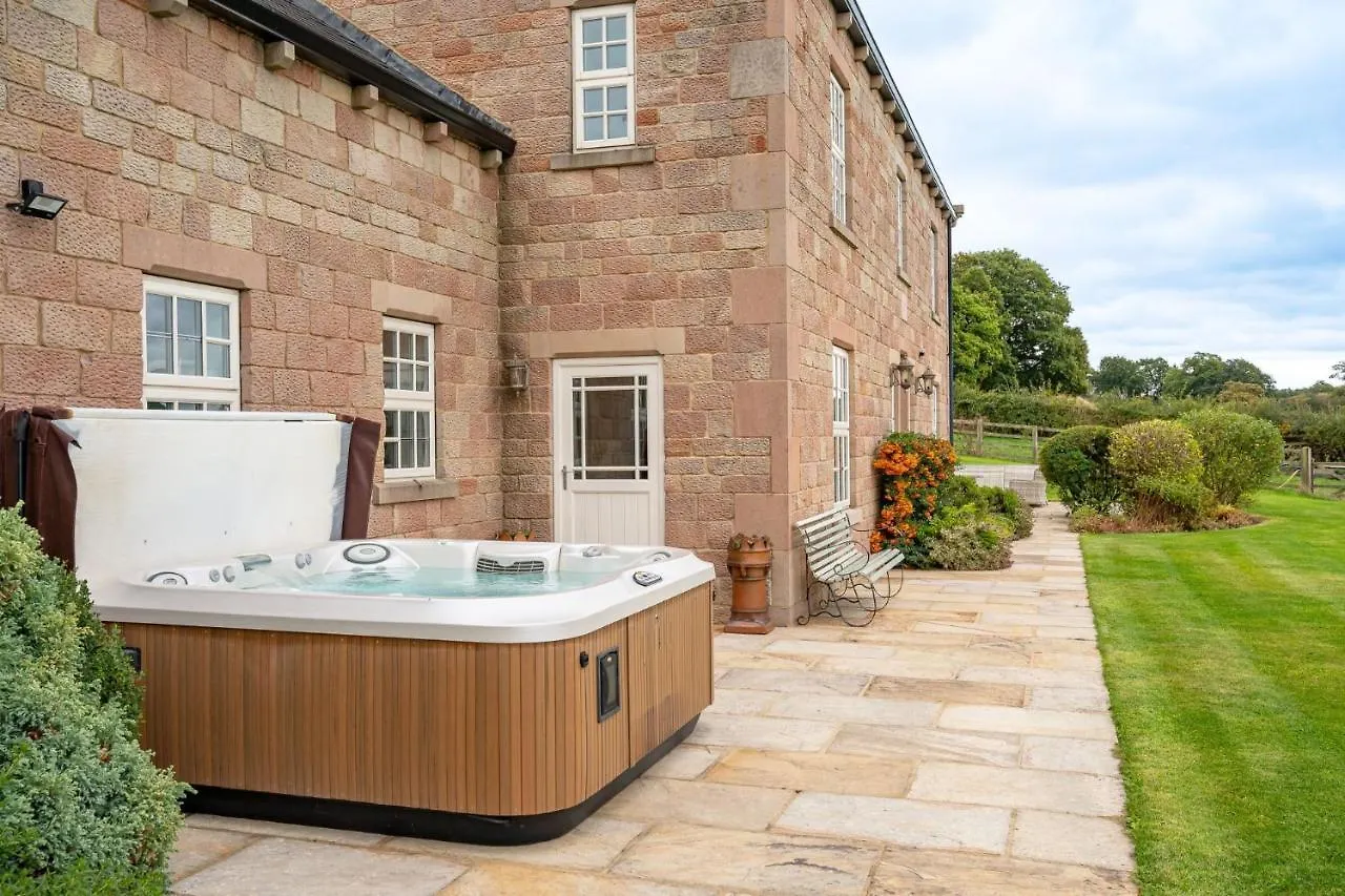Tinkers Folly Villa Harrogate Holiday home